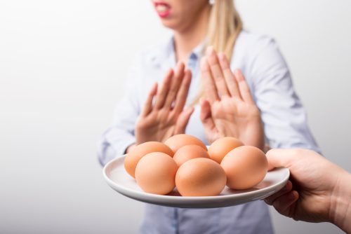 сырые яйца натощак вред