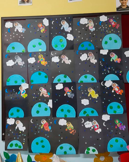 поделки ко дню космонавтики для дошкольников из фольги 3