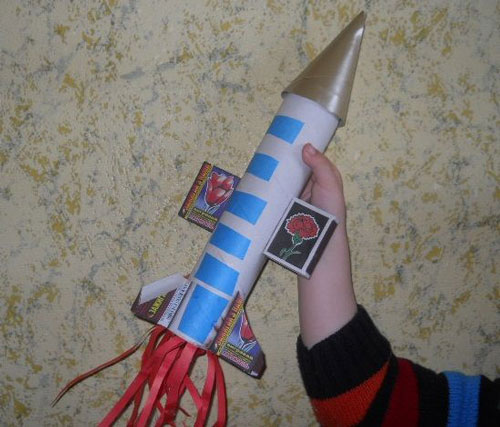 космический корабль своими руками поделка в детский садик из бумаги 4